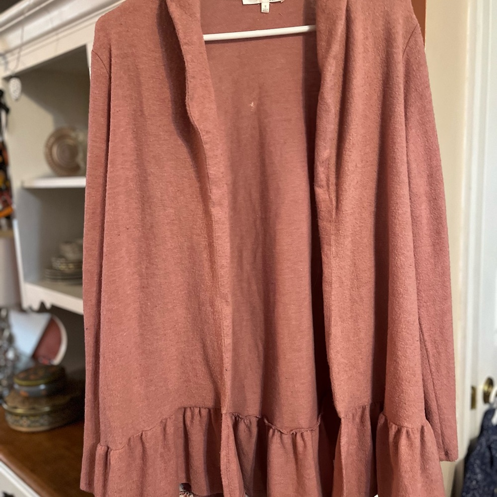 Super soft and cute cardigan! Like new!